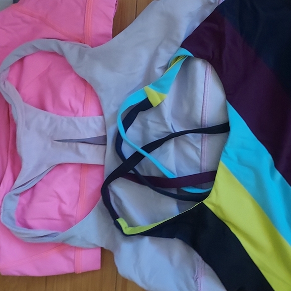 Lululemon Sports Bras size 8 - set of 4 - Picture 3 of 8